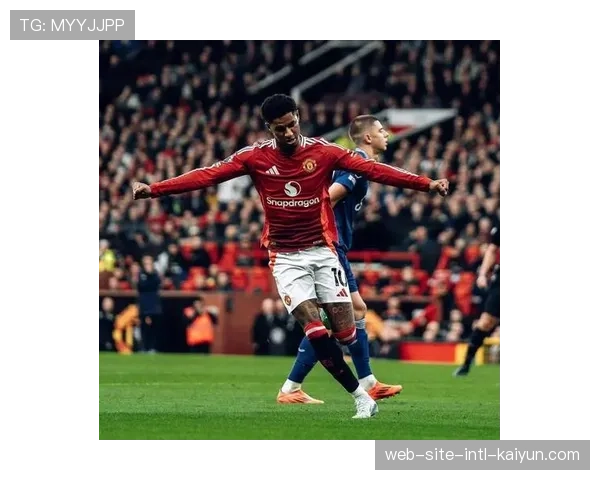 曼联少赛一轮积四十五分 本轮客场挑战埃弗顿成关键