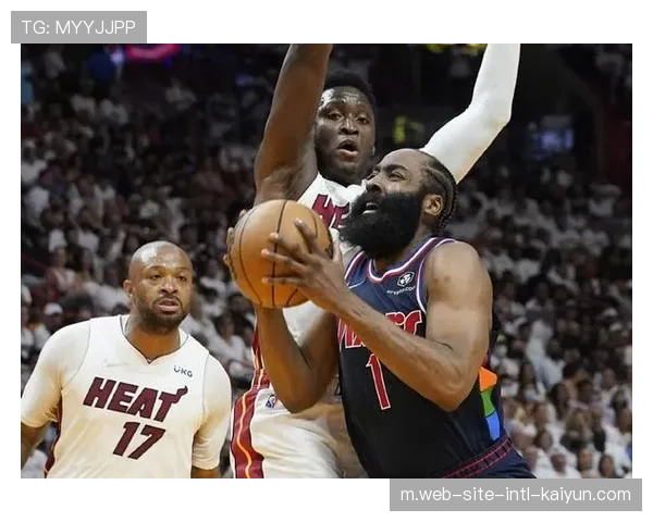 骑士内线双塔同时在场净效率为负 空间拥堵问题仍未解决