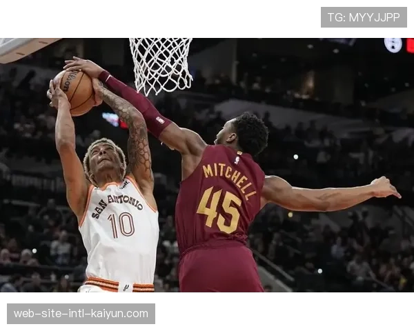 马刺克制雷霆方式简单 错位优势破坏对手防守轮转节奏